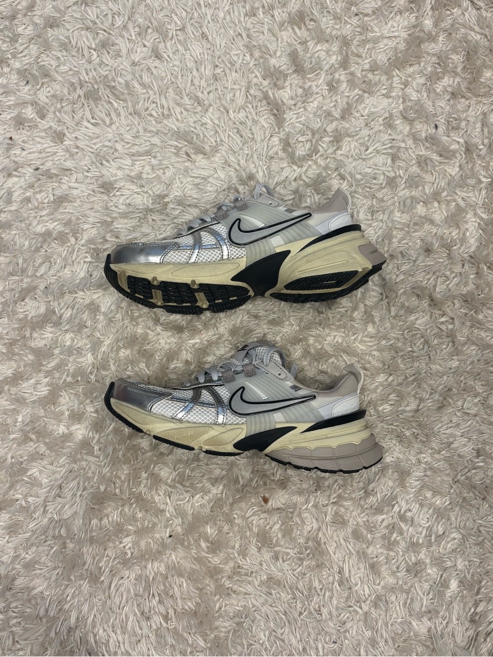 Nike V2K Run Original White Silver Black Beige Nude Mesh Athletic Sneakers